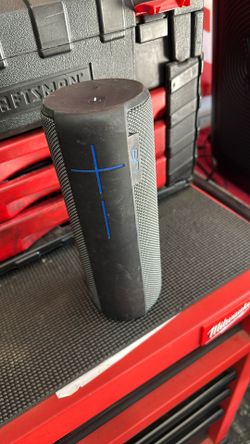 Ue Mega boombox