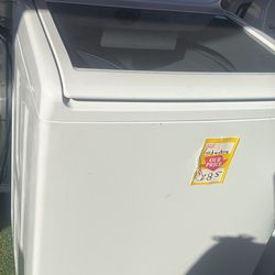 Nice Samsung  washer 3 months warranty