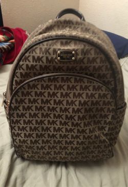 MICHAEL KORS BACKPACK