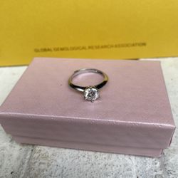 VVS1 Moissanite Engagement Ring