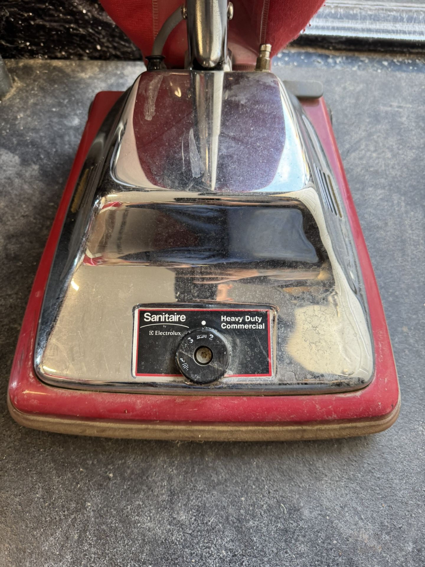 Sanitaire Commercial Vacuum
