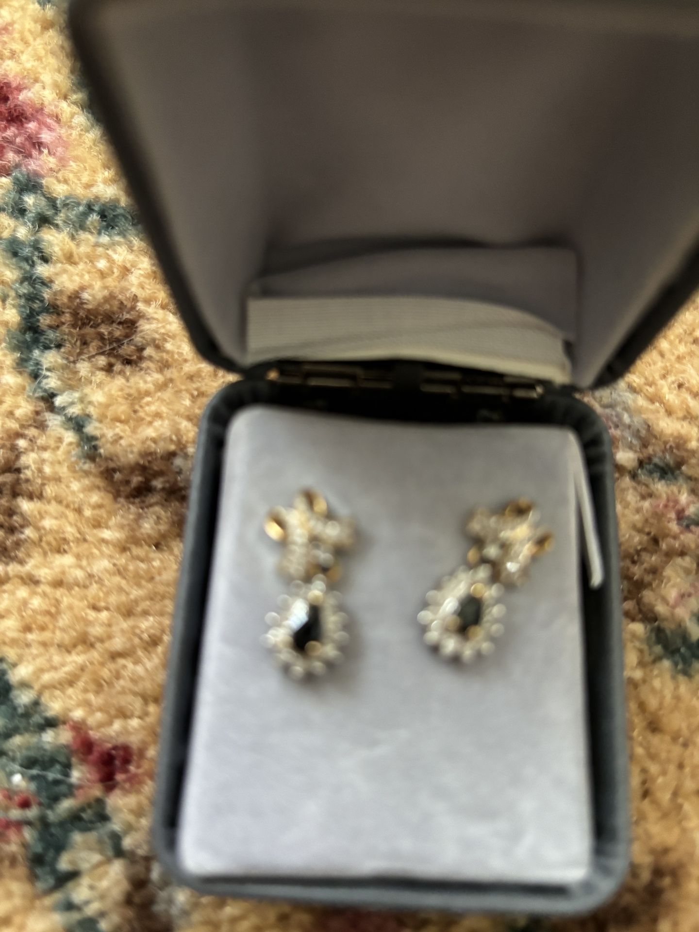 Diamond And Saphair Dangling Earings