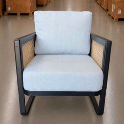 New In Box Rattan Accent Lounge Sofa Guest Chair For Living Room 