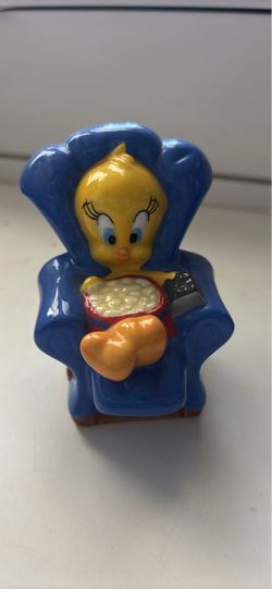 Tweety Bird Ceramic salt shakers
