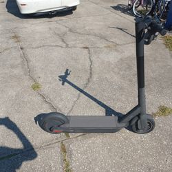 Segway Ninebot SNCC 2.2 Commercial Scooter with Key and Charger. 2 hours.  - $200 FIRM 