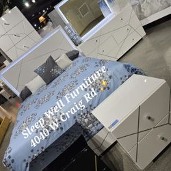 ✨️4pc Queen, King Bedrooms ✨️ Furniture Sectionals, Dining Avail 