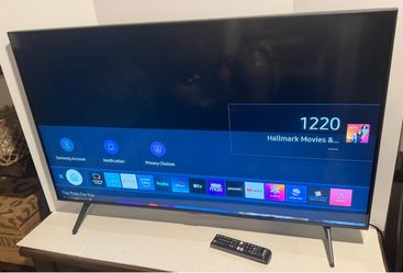 Samsung UN43TU7000 Smart TV with Remote