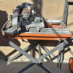 Ridgid 7in tile saw used