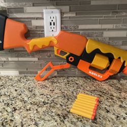 Nerf Roblox Adopt Me!: Bees! Lever Action Dart Blaster