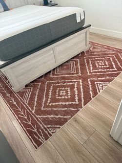 5' x 7' Rust Colored Southwest Style Area Rug