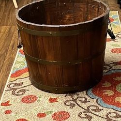 Barrel Design Glass Table/End Stand