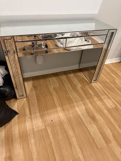 Mirrored Console Table with Drawers and 3 way babyliss vanity mirror