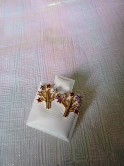 Aretes con piedra zirconia en Chapa de Oro