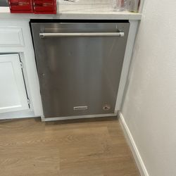 Kitchen Aid Dishwasher 