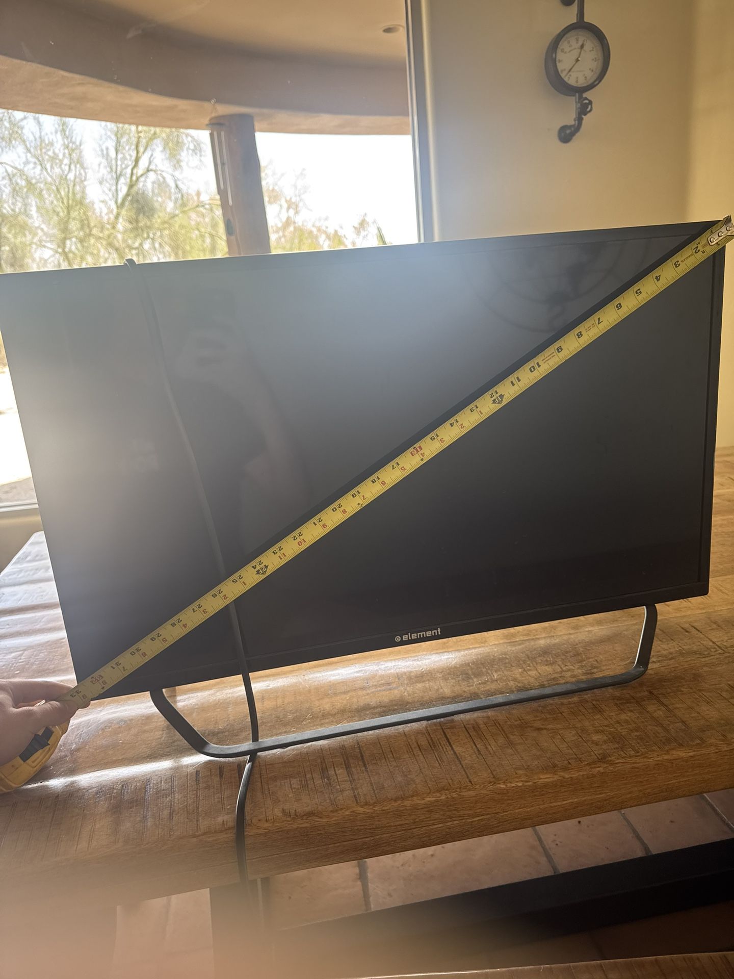 33” HD TV