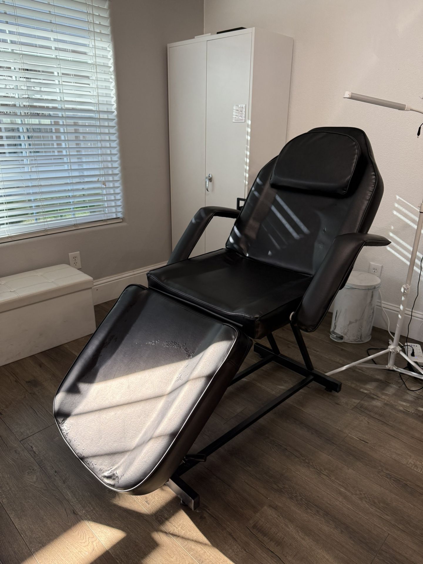 Tattoo Chair/bed