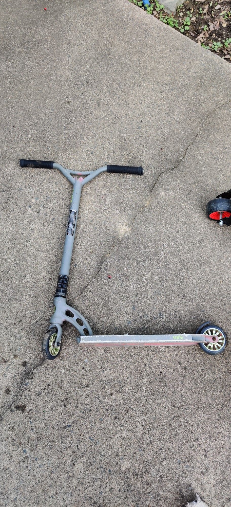 Stunt scooter