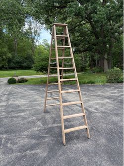 10 foot A frame ladder
