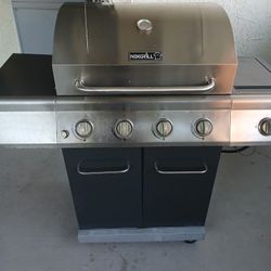 BBQ GIRL BY NEXGRILL STANLLES STEEL Super Clean 