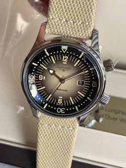 LONGINGS , auto, BNIB, LEGENG  Diver, Compressor type, with rotating Internal bezel . 36mm!