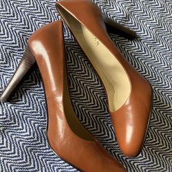 New Ralph Lauren Heels Size 9