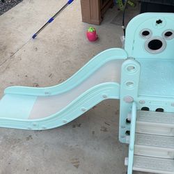 Mickey Mouse toddler slide