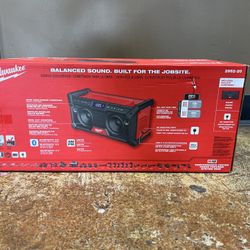 Milwaukee Bluetooth Jobsite Radio