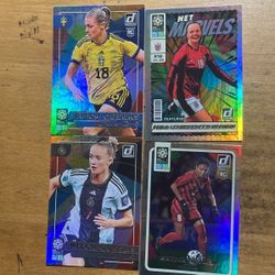 2023 DONRUSS WOMENS WORLD CUP LOT OF 4 FOIL CARDS