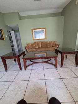 Moving sale Living room set
