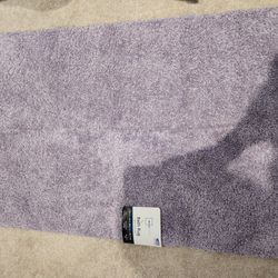 Light Purple Bathroom Rug (23 in x 38 in)