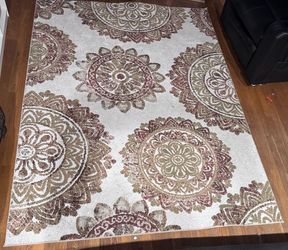 Ivory Medallion Area Rug 5x7
