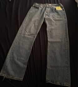 “ Levi’s 501”. 36 W x 30 L Stone Wash