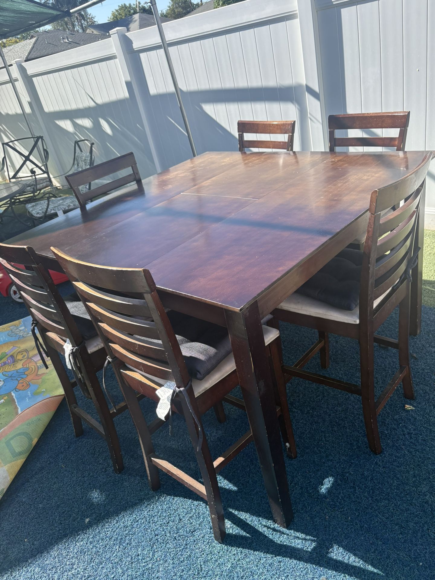 Dinning Table 