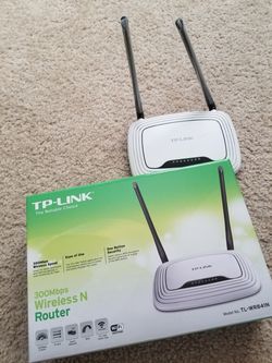 TP-LINK TL-WR841N Wireless N300 Home Router, 300Mpbs, IP QoS, WPS Button