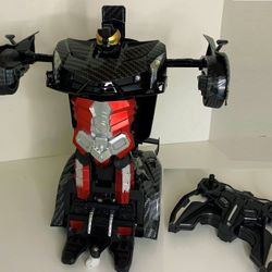 Remote Control Transformer Car Toy, Full Function Remote Control Car Move Forward , Reverse , Turn Left, Turn Right , Rotate 360 , Car Deform To Robot