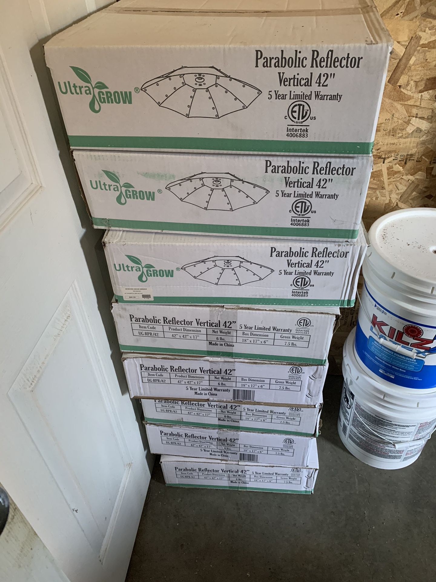 Parabolic grow hoods