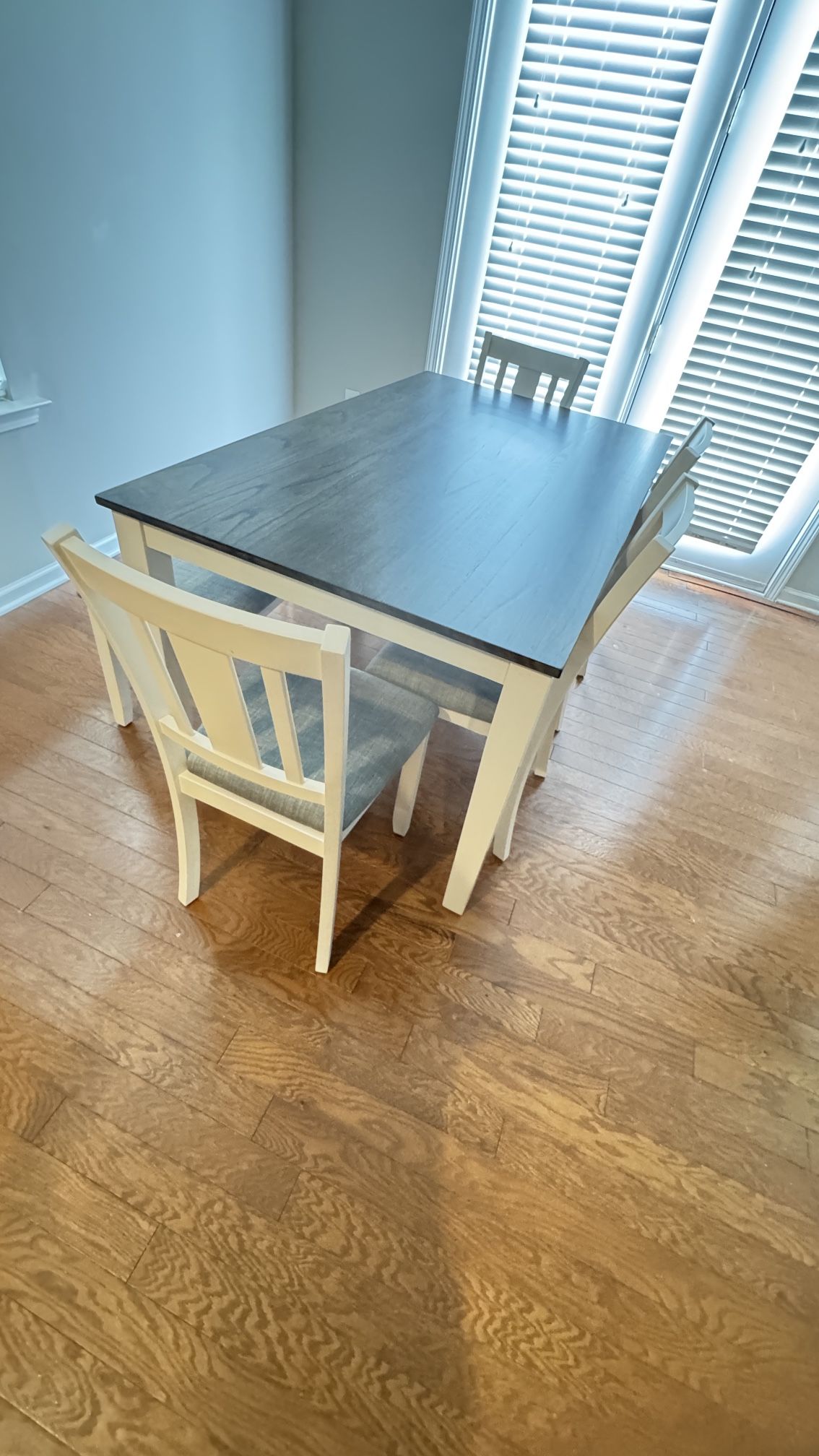Rowan 6 piece Dining Table Set For Sale!!!