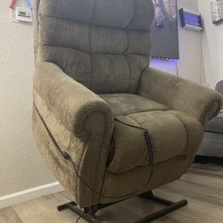 Electric Recliner Chair With Charger On Remote Control