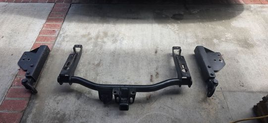 Trailer Hitch Receiver with Mounting Brackets