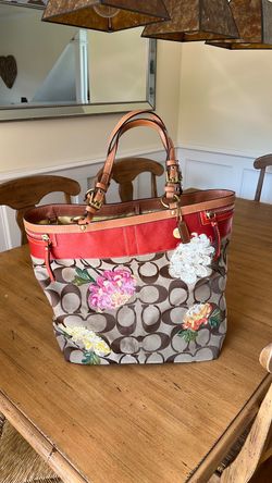 Beautiful Coach floral Tote Bag