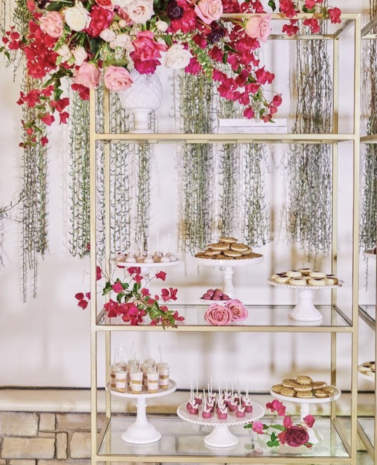 Storage Shelf, Standing Shelf Made of Tempered Glass, Golden