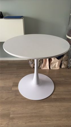 Small Dining or Bistro Table