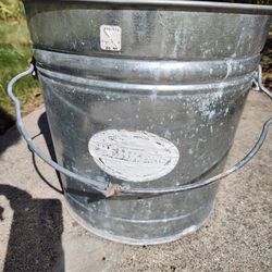 Bucket / Galvanized Ash Can  $10 OBO