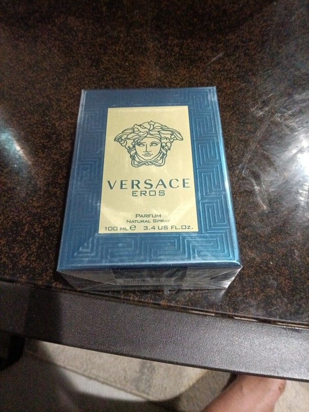 Versace Cologne