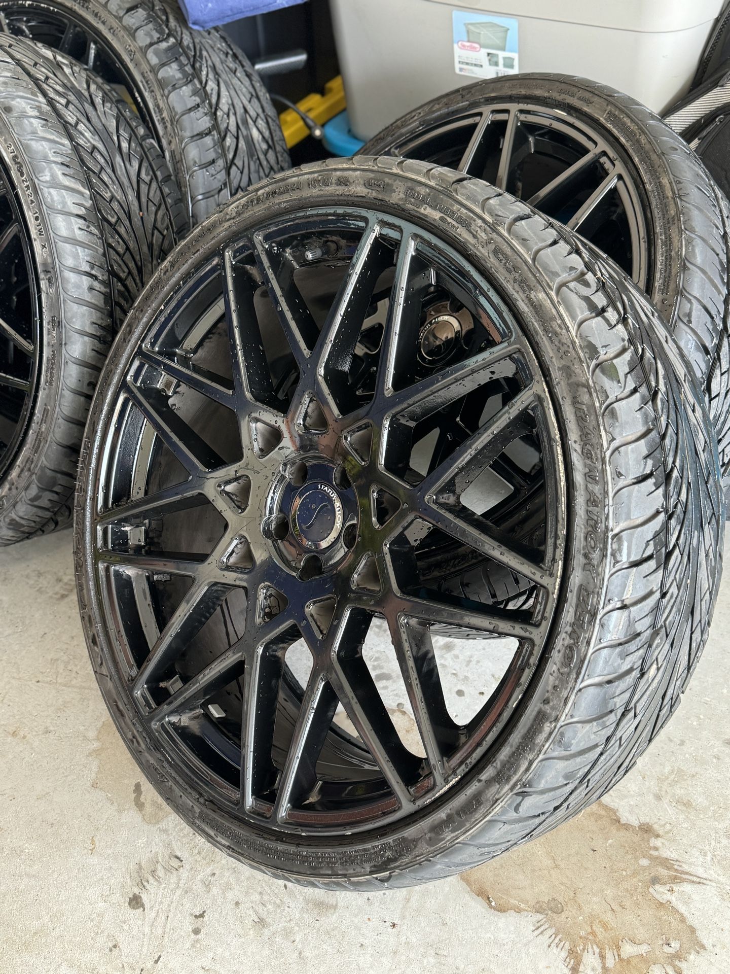 Status Alloy 24” Rims Gloss Black