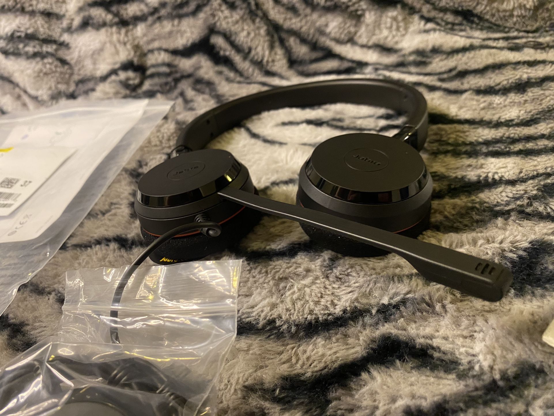 JABRA ENVOLVE HEAD SET