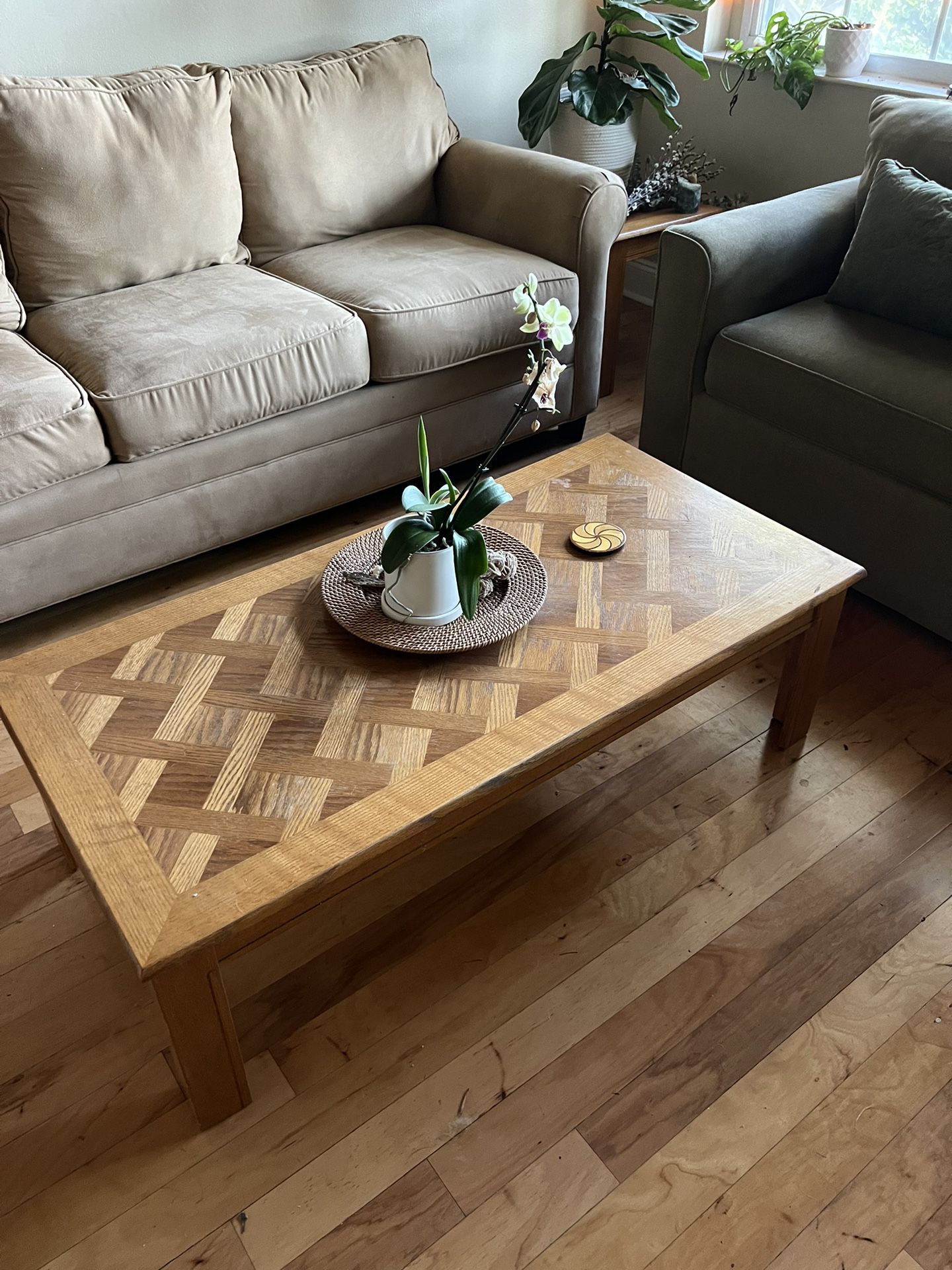 Unique wooden Coffee Table & End-tables