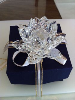Crystal lotus keepsakes