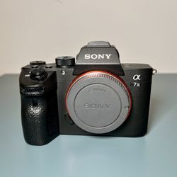 Sony A7iii (Very Good Conditions) 