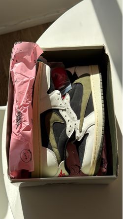 Nike Air Jordan 1 Travis Scott Olives